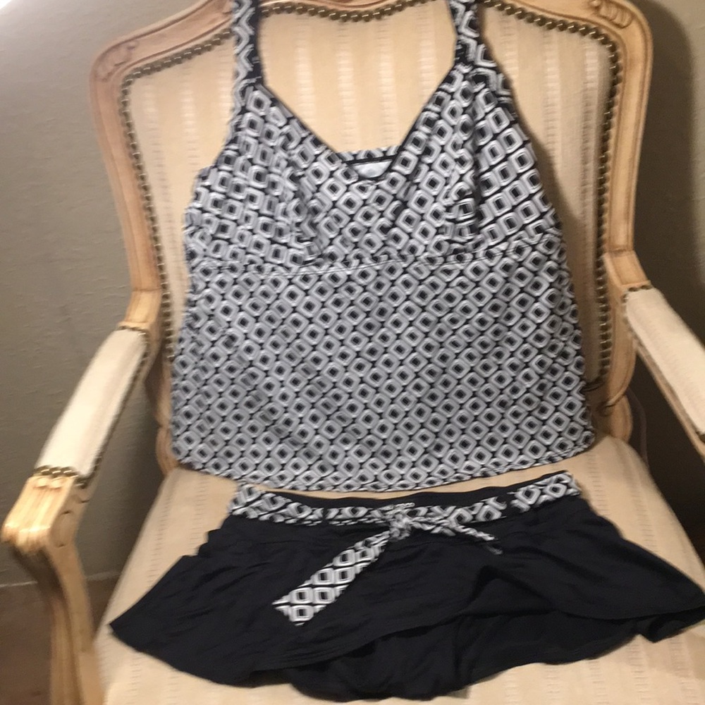 Bathing/Tankini/Swimsuit